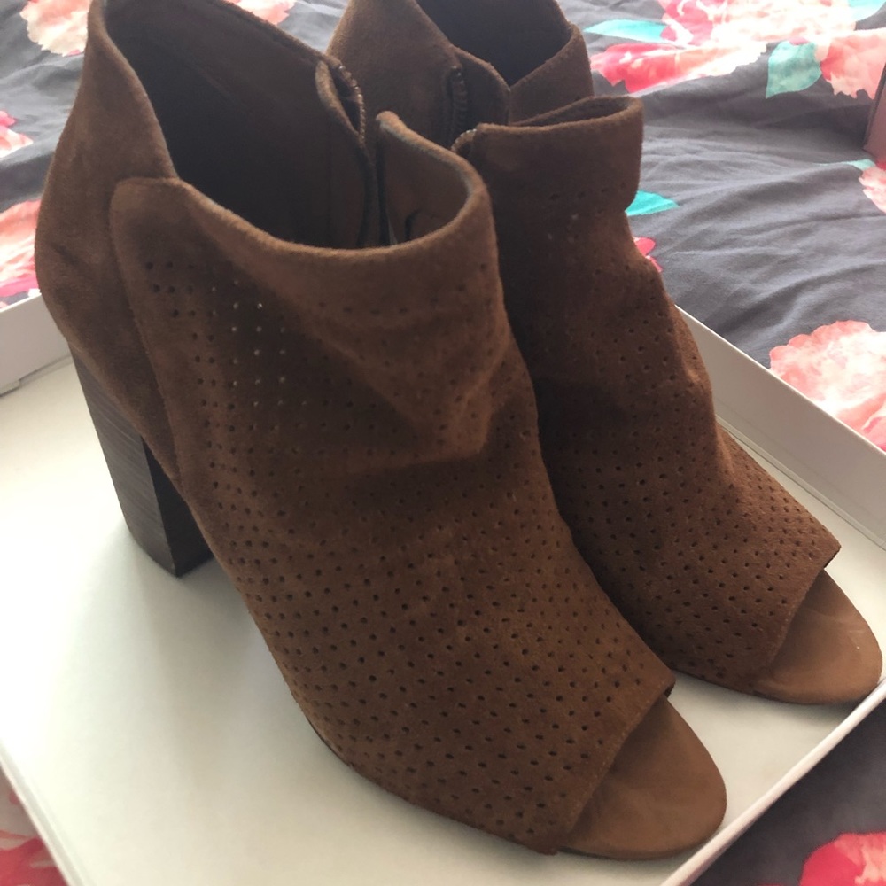Jessica Simpson booties